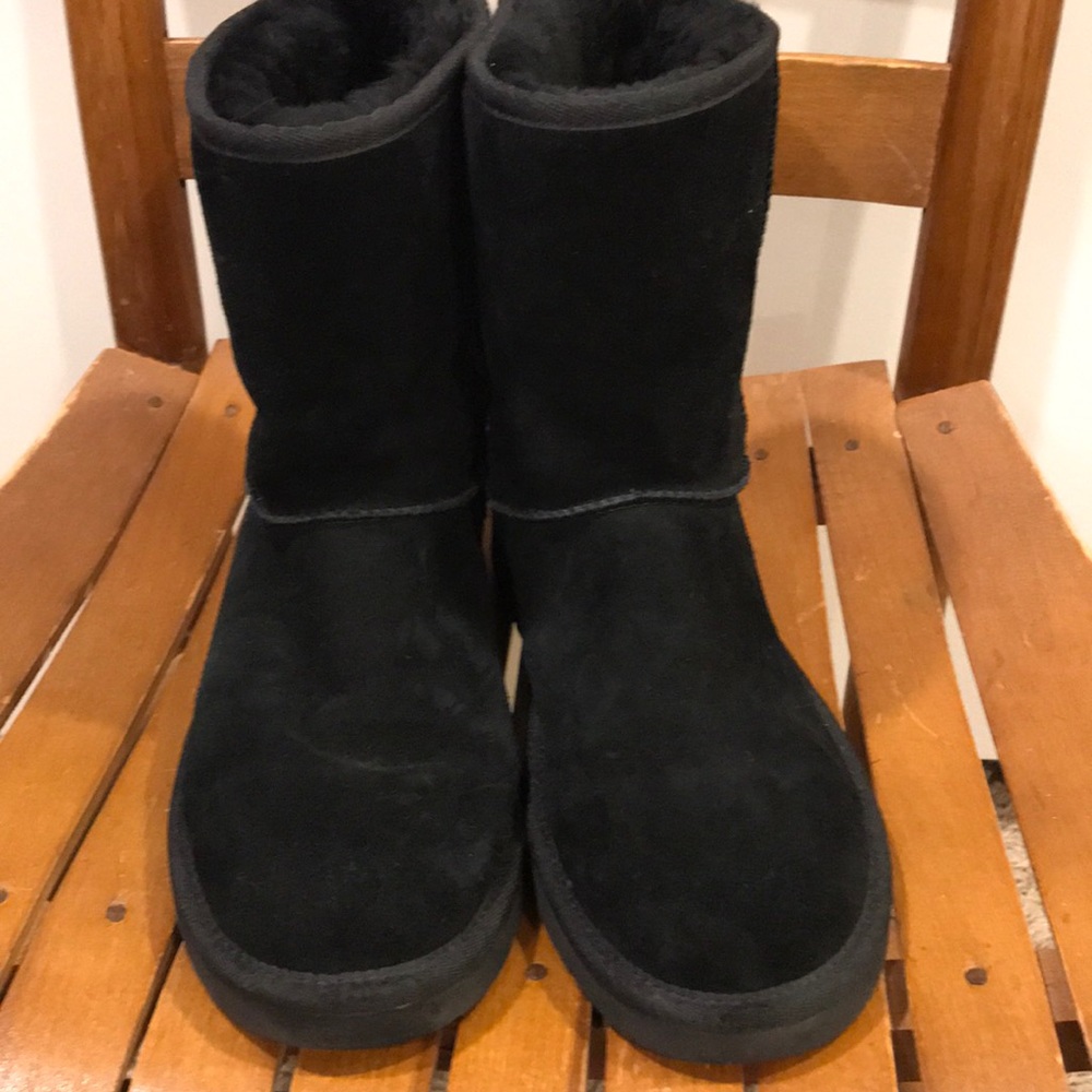 Women’s Koolaburra black boots